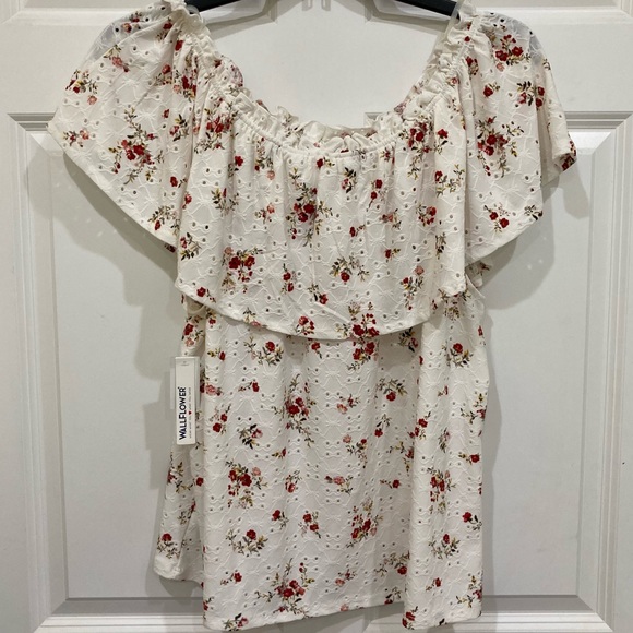 NWT WallFlower 2X cottage core white with rose print eyelet romantic top - Picture 2 of 5